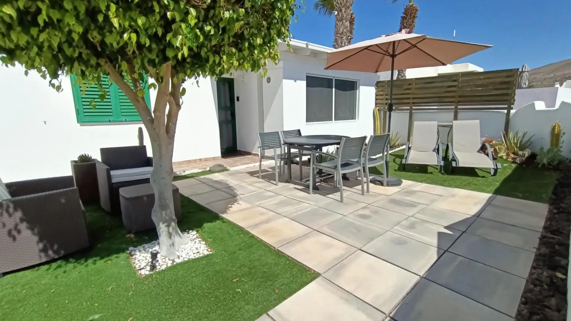 The White House With Pool - Playa Blanca location